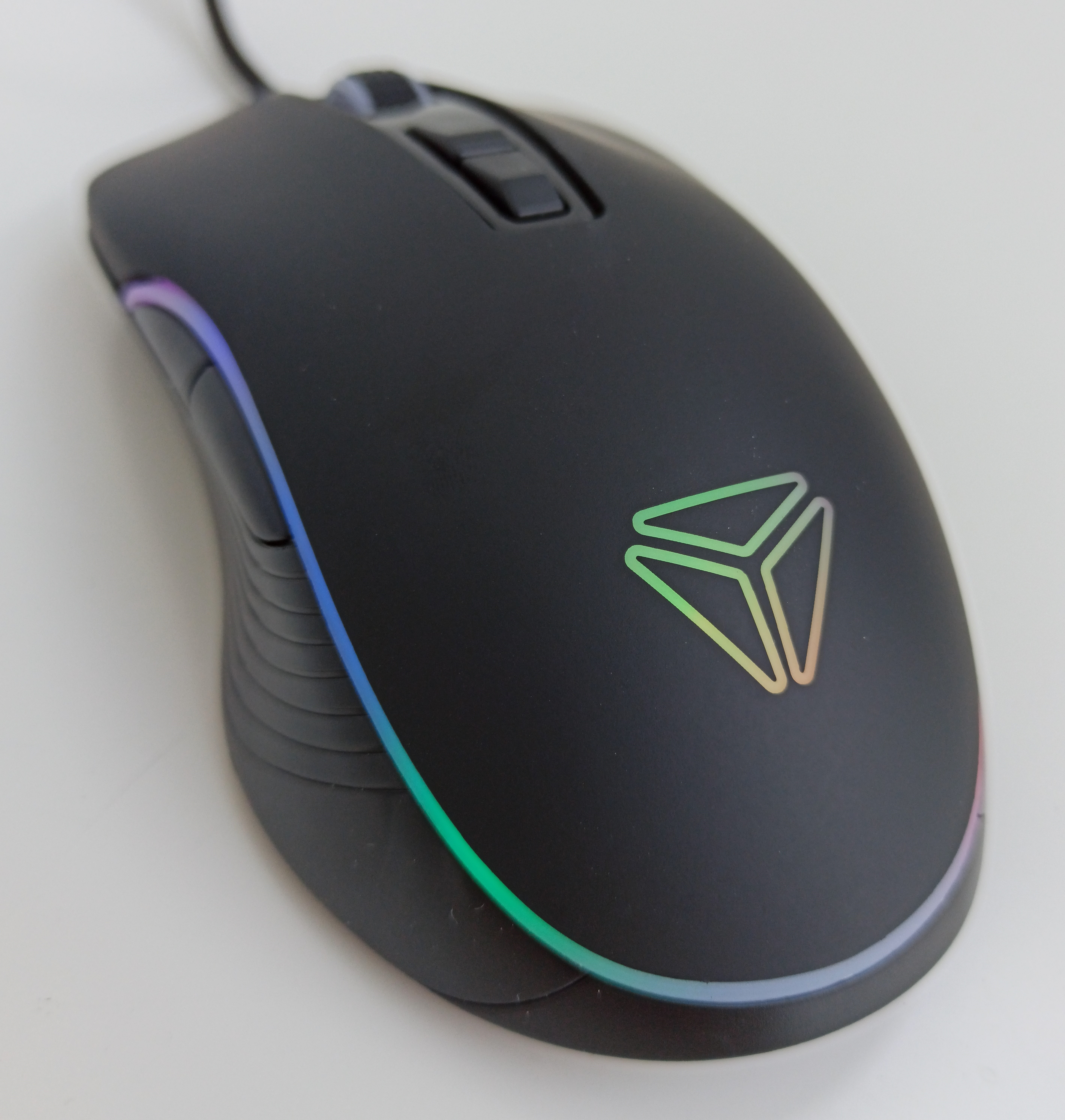 Yenkee Shadow RGB: zajímavá a levná herní myš