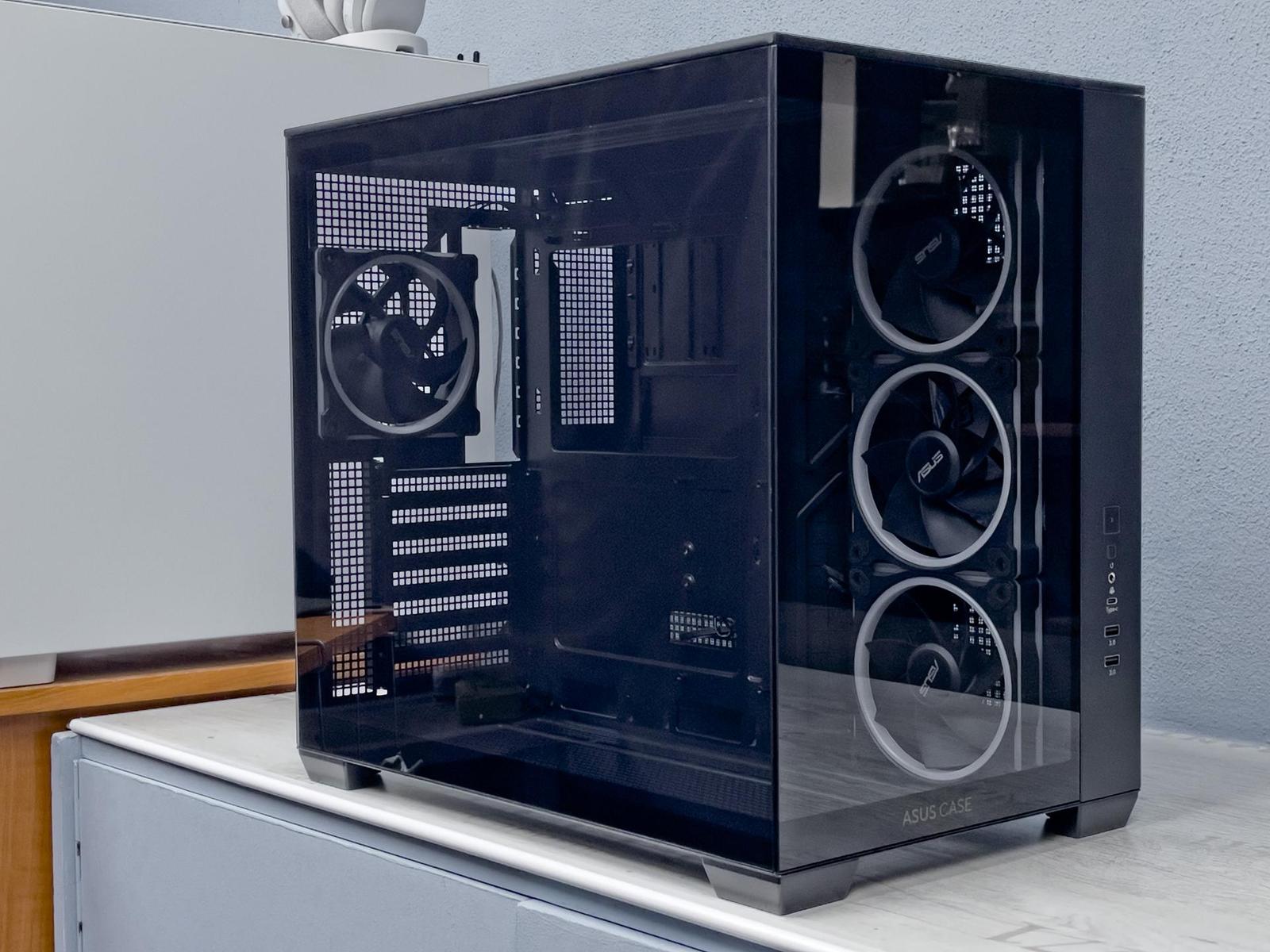 Test skříně ASUS A32 PLUS – světelná show v hlavní roli