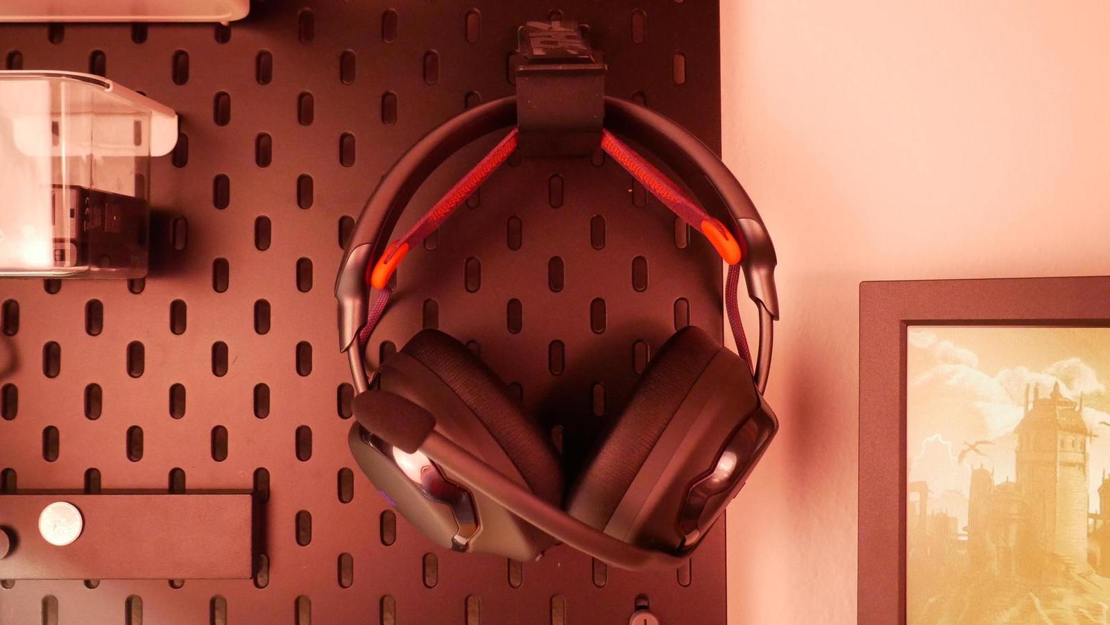 Recenze herního headsetu JBL Quantum 950: Zvuk, který vás pohltí