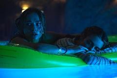 Pozadí pod obrázkem