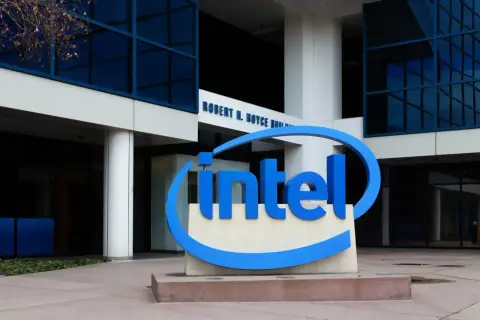 Intel posílí, nastoupí k němu otec Radeonů a Adrena - Eric Demers