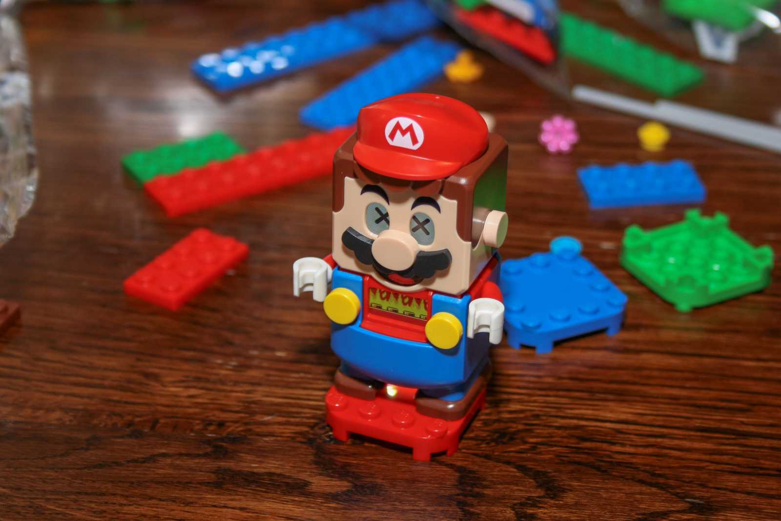 LEGO Super Mario a princezna Peach: Konečně dobrodružství s princeznou!