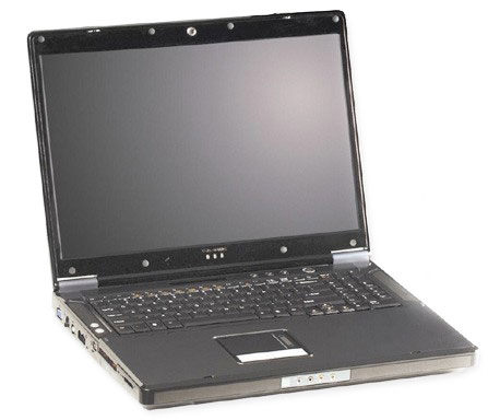 Monstrózní notebook s Core i7 a 2,5TB