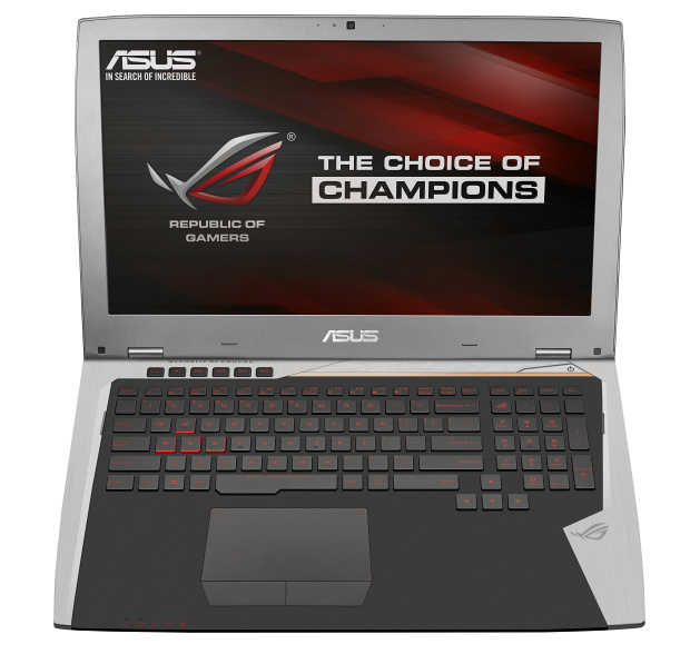 Asus GX700 – vodou chlazený, brutální herní notebook 