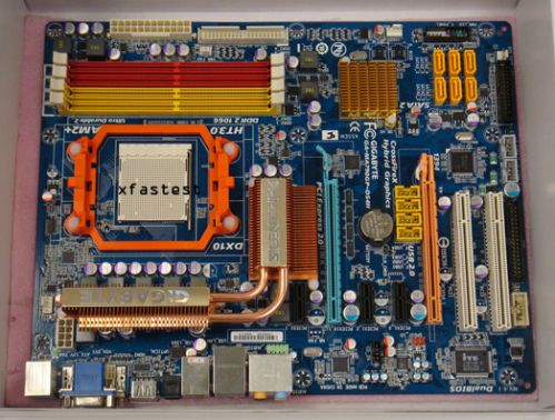 Gigabyte připravuje základní desku s chipsetem 790GX