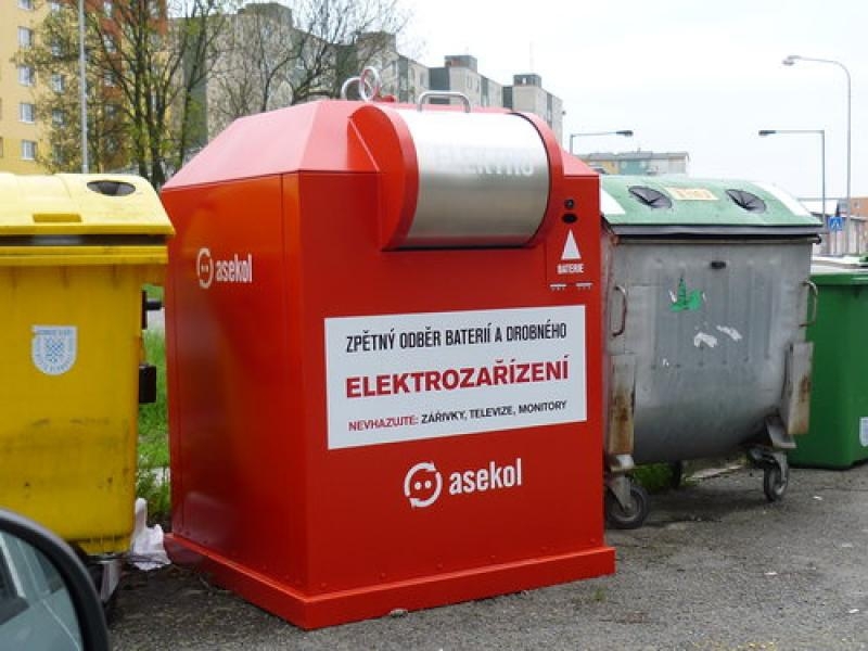 OSN varuje: Evropa recykluje pouze třetinu elektro-odpadu