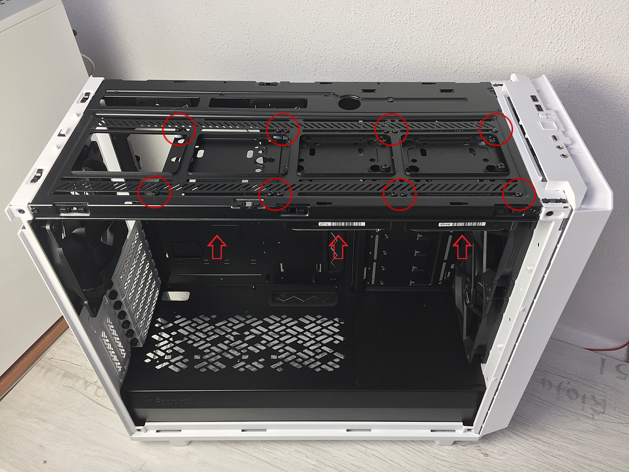 Přehled příslušenství skříní Fractal Design se soutěží o ceny