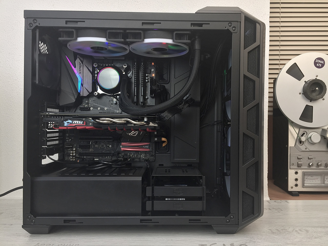 Cooler Master MasterCase H500 ARGB – nejnižší HAF