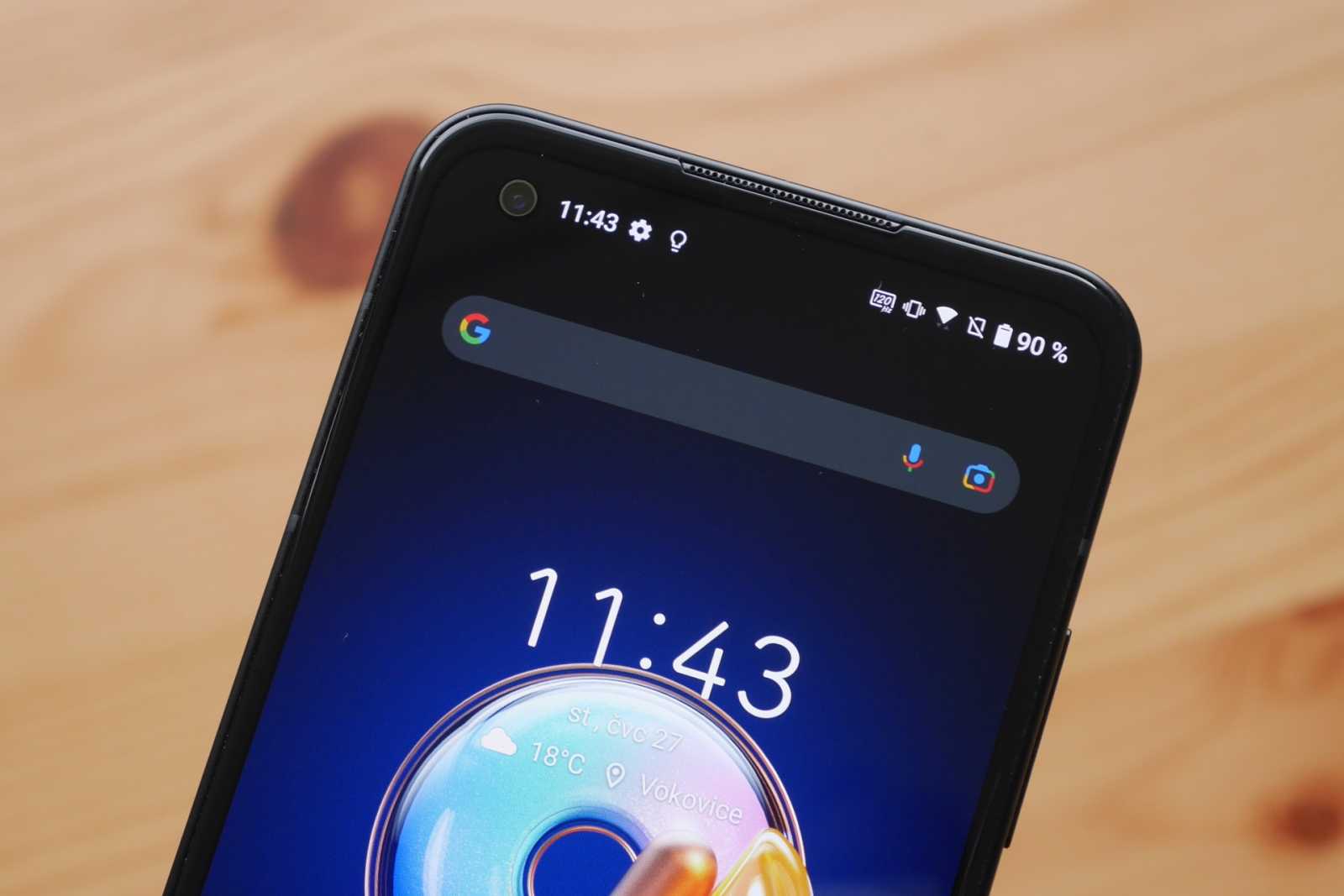 Recenze Asus Zenfone 9: malý superphone umí potěšit i nemile zklamat