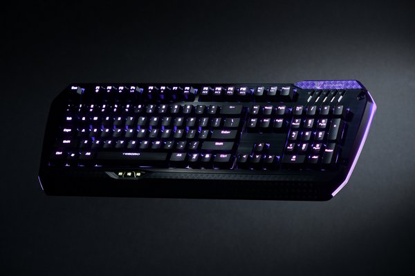 Dvě mechanické od Tesoro: kovovou, či s RGB podsvícením? 