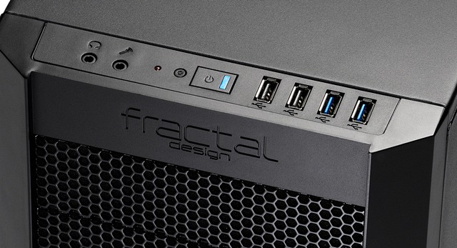 Fractal Design ohlašuje počítačovou skříň Core 3000 USB 3.0