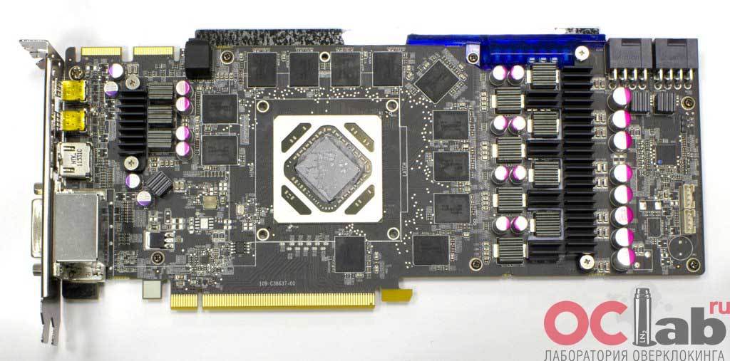 Ohromný Radeon HD 7970 Toxic od Sapphire: 6 GB paměti a 1150 MHz na jádře