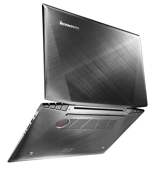 Herní notebook Lenovo IdeaPad Y70: těžká váha s dotykovým displejem