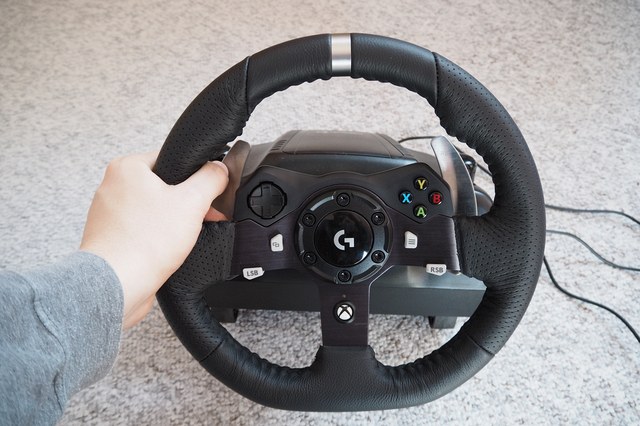 Volant Logitech G920 Driving Force v testu: hravější a dětinštější