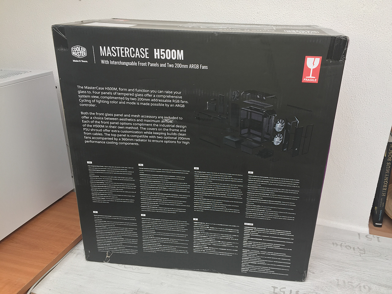 Cooler Master MasterCase H500M – skříň s dvojí tváří