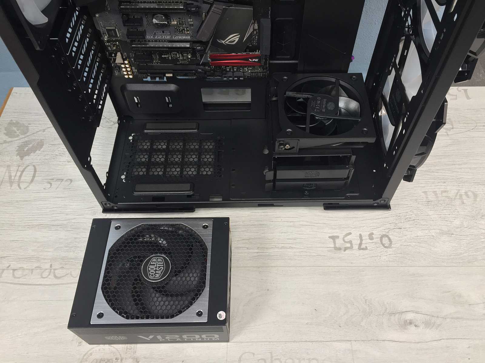 Test skříně Cooler Master HAF 500