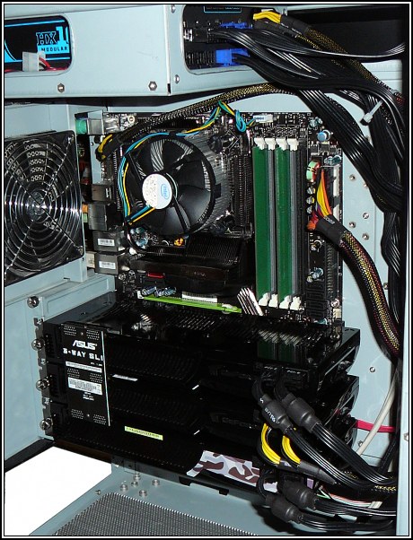 CrossFire proti SLI - 3D pro megalomany