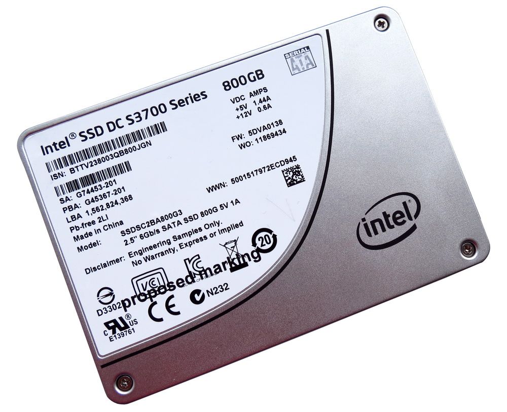 Intel SSD DC S3700 – 800 GB se zárukou stálého výkonu