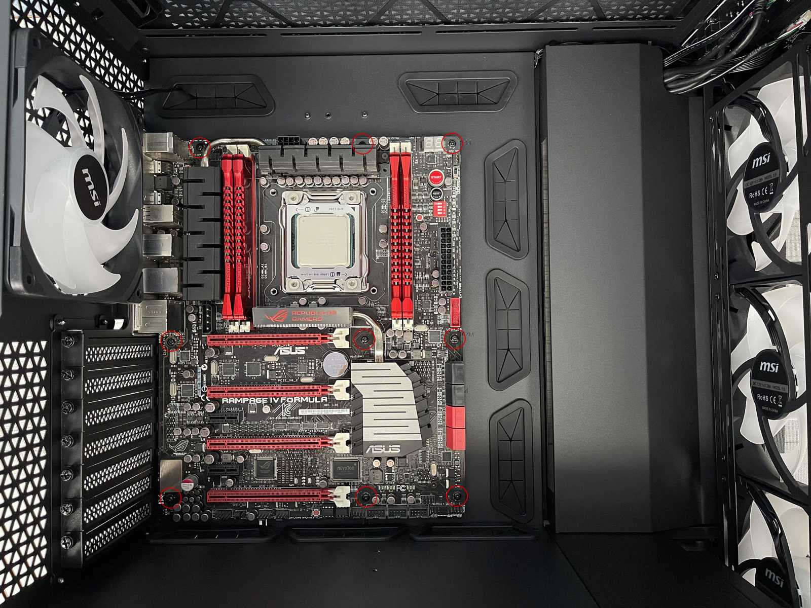 Test skříně MSI MEG PROSPECT 700R – velký displej coby oceněná inovace