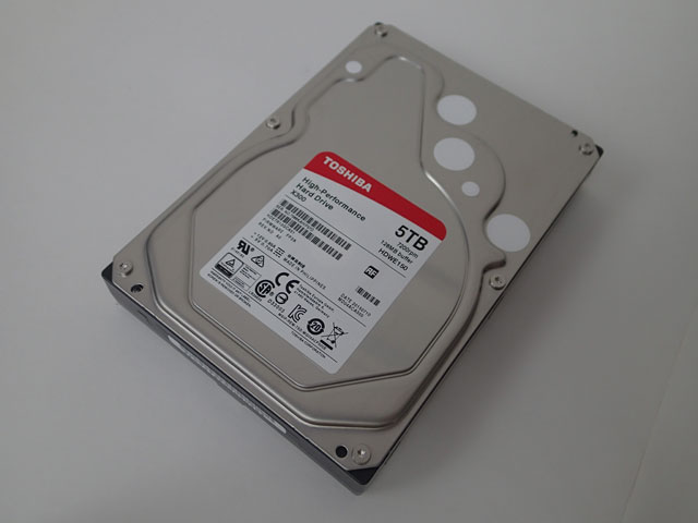 Nové 3,5" HDD Toshiba 300 v testu: WD Black v ohrožení