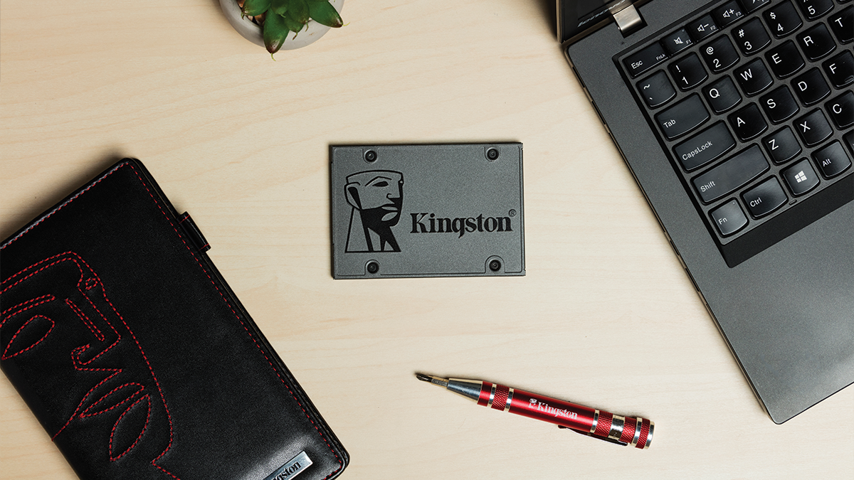 Firmware SSD od Kingstonu ukrývá text z písně populární kapely, odhalen byl až po několika letech