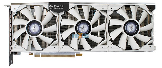 Galaxy GeForce GTX 680 LTD OC V4 – nereferenční design s bílým PCB
