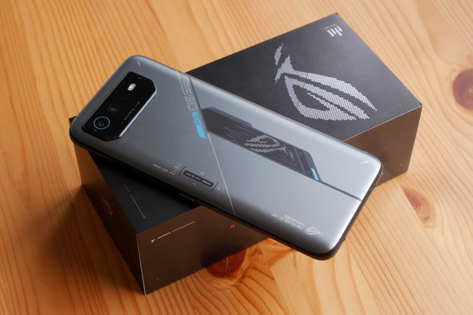 Recenze Asus ROG Phone 6D: jde to i levněji!