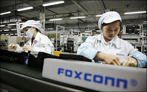 Foxconn staví továrnu na výrobu displejů pro Apple