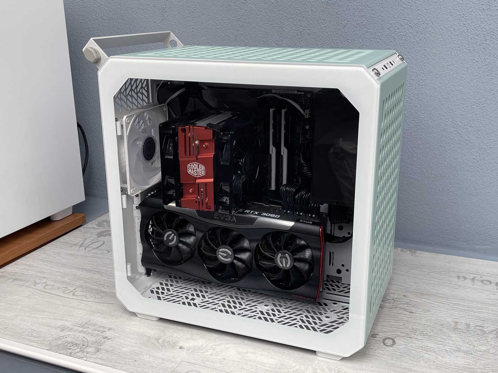 Test skříně Cooler Master Qube 500 FlatPack: Udělej si sám