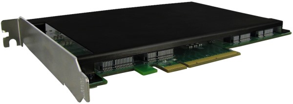 Mushkin Scoripion Deluxe SSD se čtyřmi SF-2281 řadiči do PCIe portu