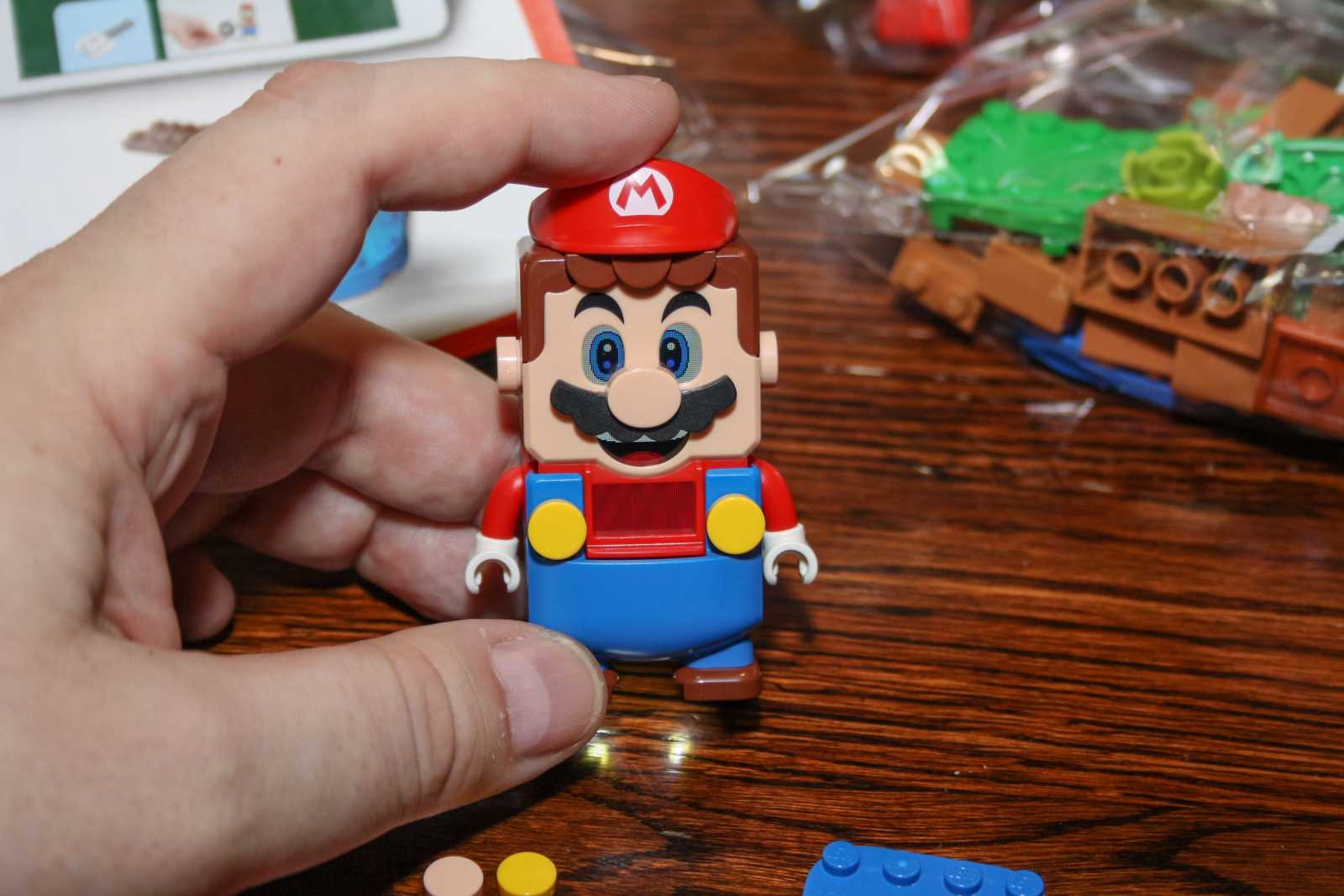 LEGO Super Mario a princezna Peach: Konečně dobrodružství s princeznou!