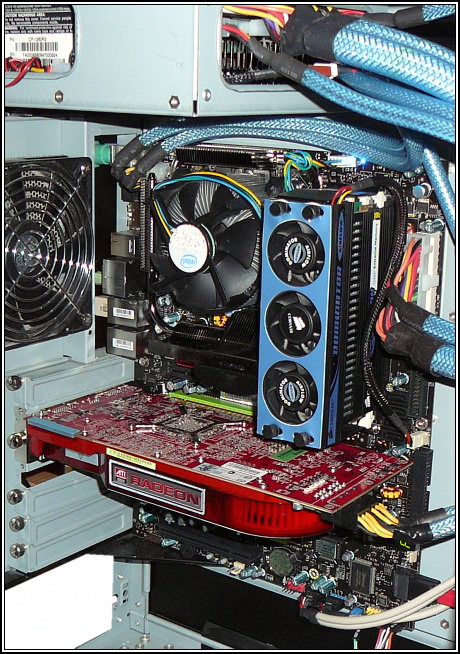 Radeon HD4870 a GeForce GTX 260 v 16-ti hrách