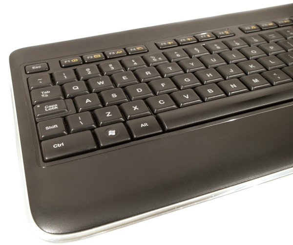 Logitech Wireless Illuminated Keyboard – průvodce tmou