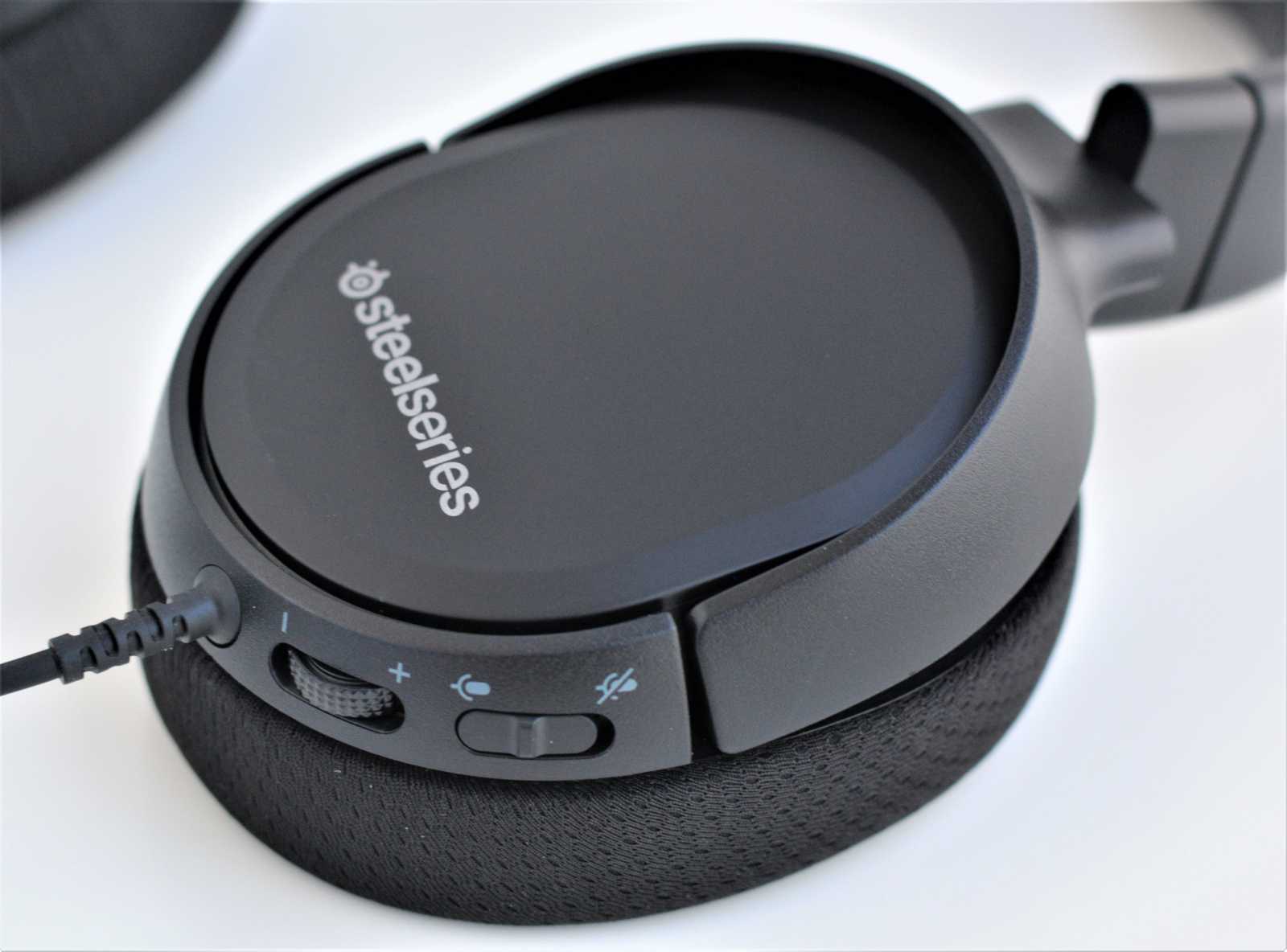 Steelseries Arctis 1 – ideální headset na hraní i na cesty