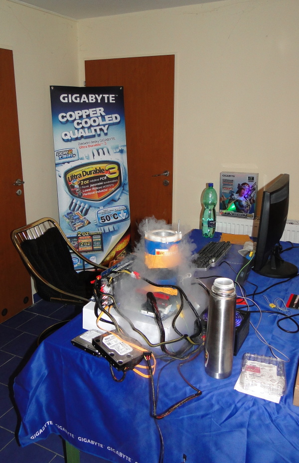 Overclocking s Gigabyte - Jak se taktují rekordy