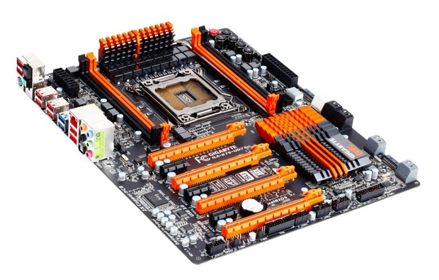 Kompletní řada X79 desek od Gigabyte