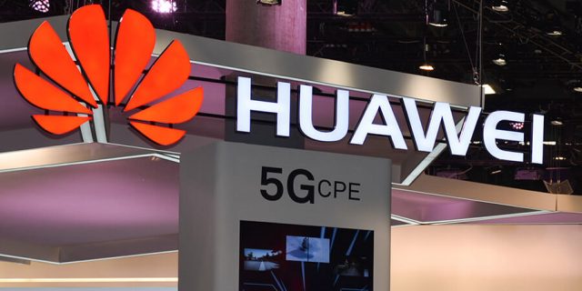 Huawei loni zvýšil zisk i tržby, navzdory tlaku USA