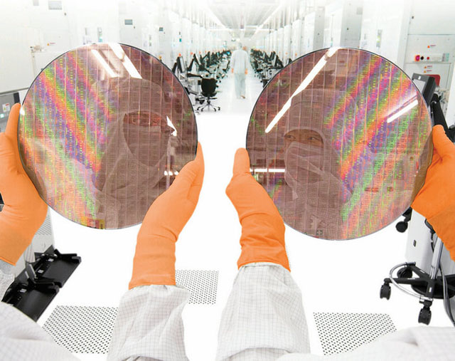 GlobalFoundries úspěšně otestovalo 14nm výrobní proces LPP FinFET 