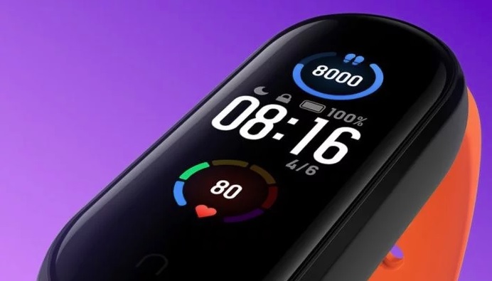 Víme, kdy sportovní náramek Xiaomi Mi Band 5 dostane češtinu