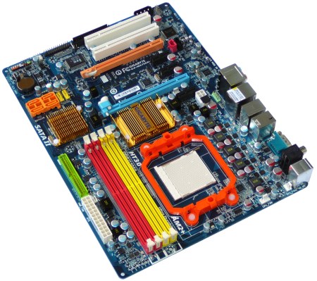 Gigabyte MA790FX-DS5 a MA790X-DS4: duel čipsetů AMD RD790FX a AMD RD790X