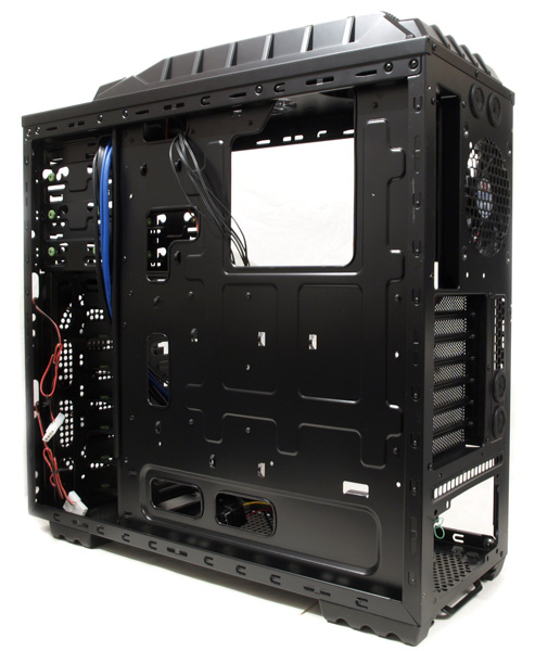 Eurocase ML 9805 TwinCooling – pekelný skelet