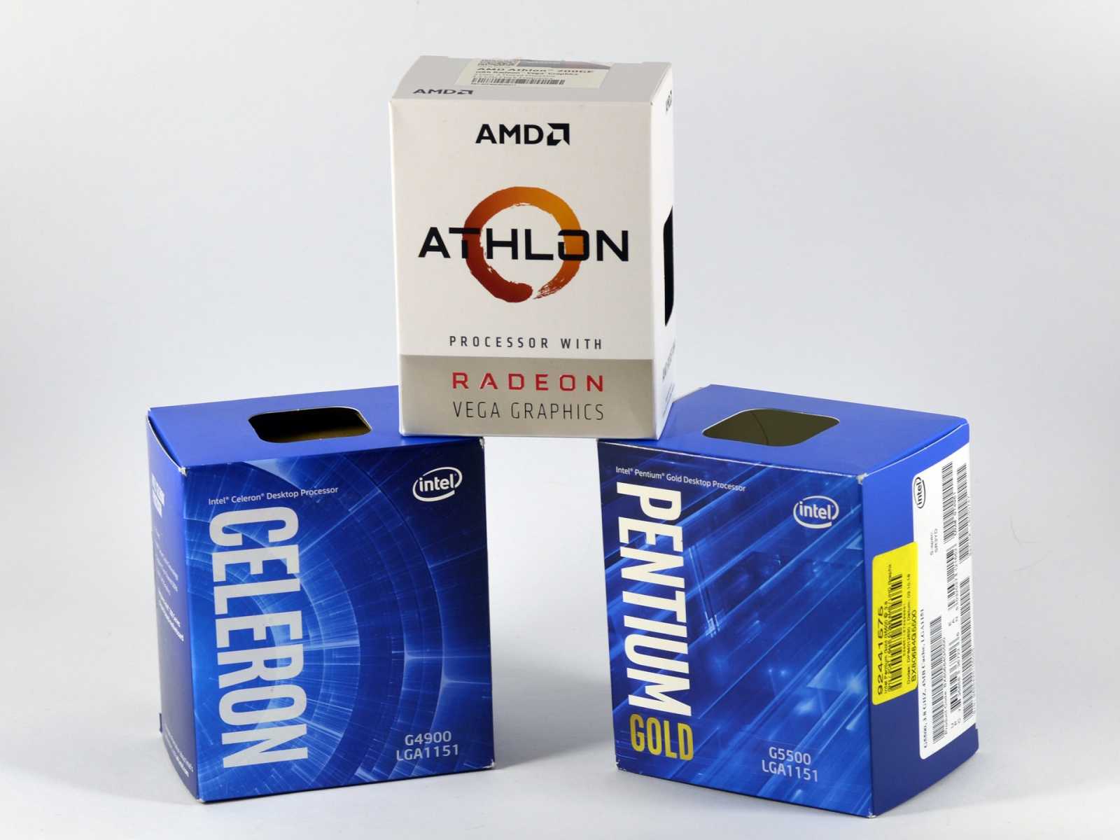 AMD Athlon 200GE, Intel Celeron G4900 a Pentium G5500