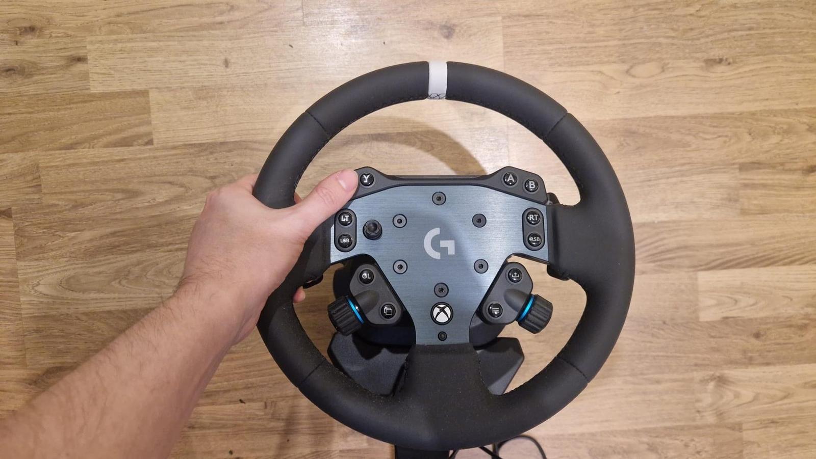 Test volantu Logitech RS50 – nástupce nesmrtelné legendy