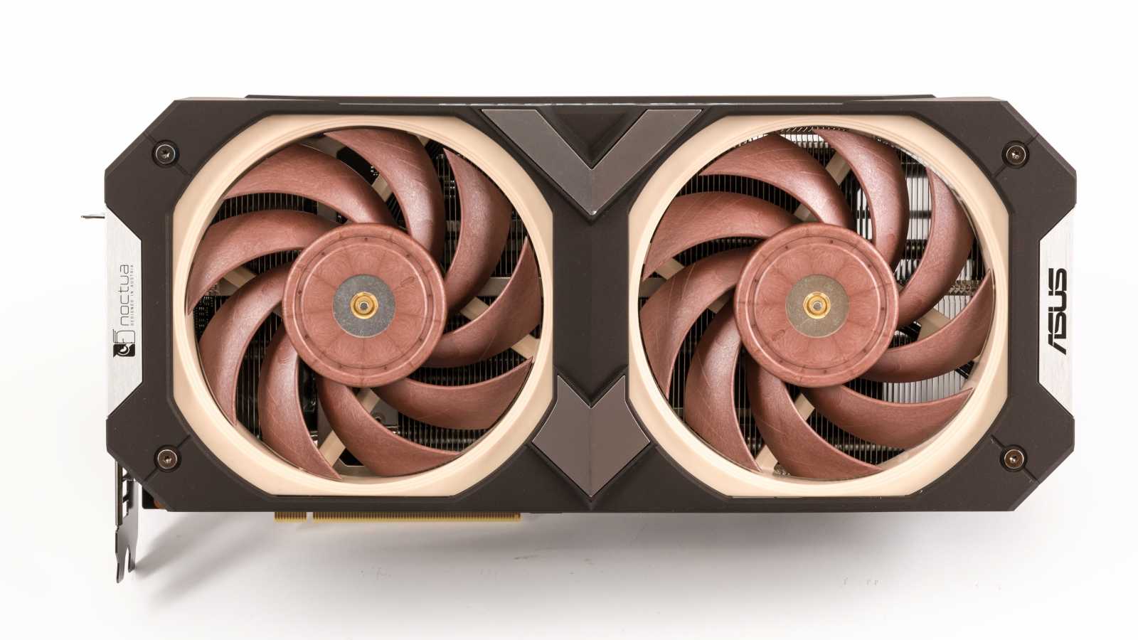 Asus GeForce RTX 3070 Noctua OC Edition 8GB: Chladič, který už nevylepšíte