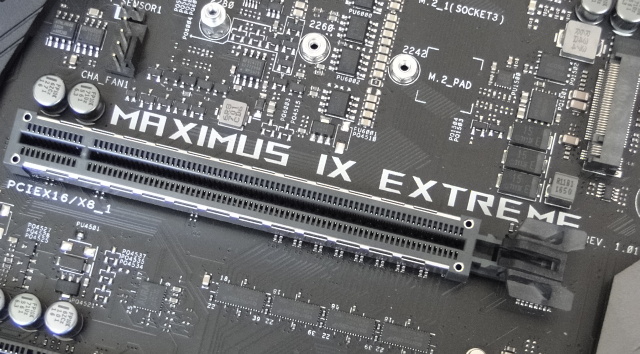 Asus Maximus IX Extreme – bez vody ani ránu!