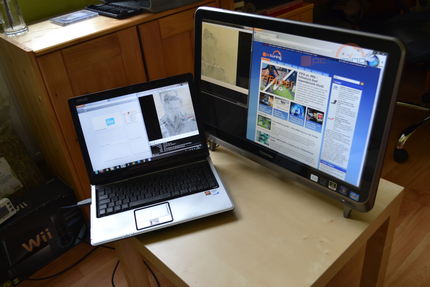 Toshiba LX830 – dotykové PC „vše v jednom“ s Windows 8