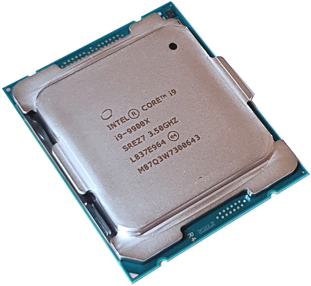 Intel Core i9-9900X: Deset jader Skylake-X v testu