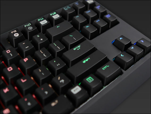 Razer rozšiřuje svoji řadu herních periferií Chroma o klávesnici BlackWidow Tournament Edition