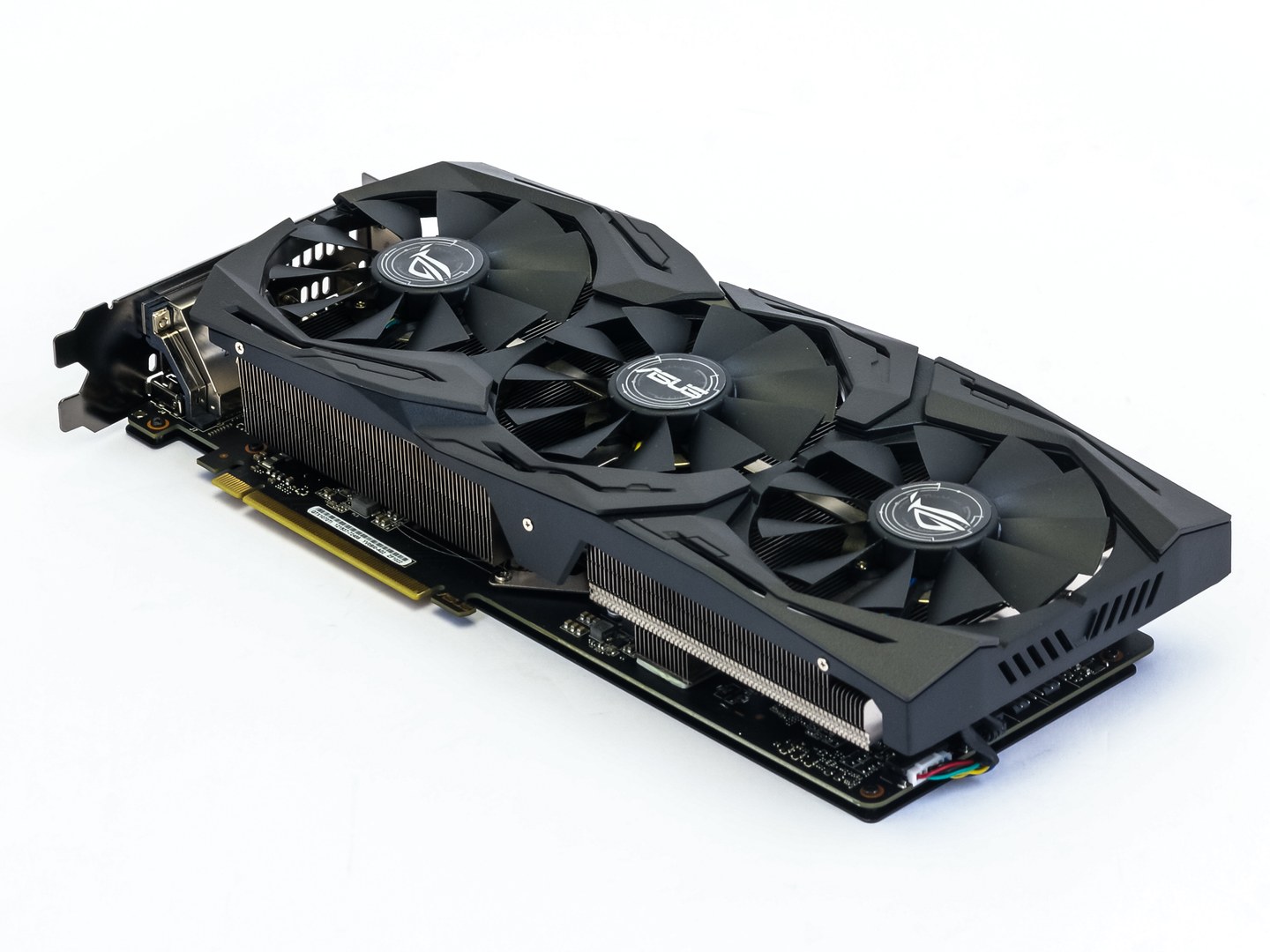 Nová Asus ROG Strix GeForce GTX 1070 Ti Gaming v testu 