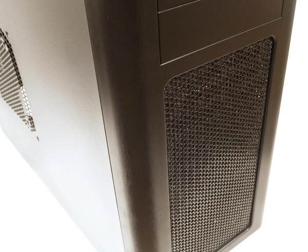 Fractal Design Arc Midi – elegán z královské rodiny